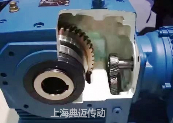 S系列斜齒輪蝸輪蝸桿減速機結構圖